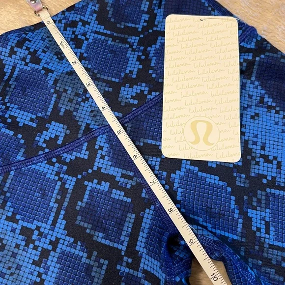 LULULEMON - Picture 13 of 14